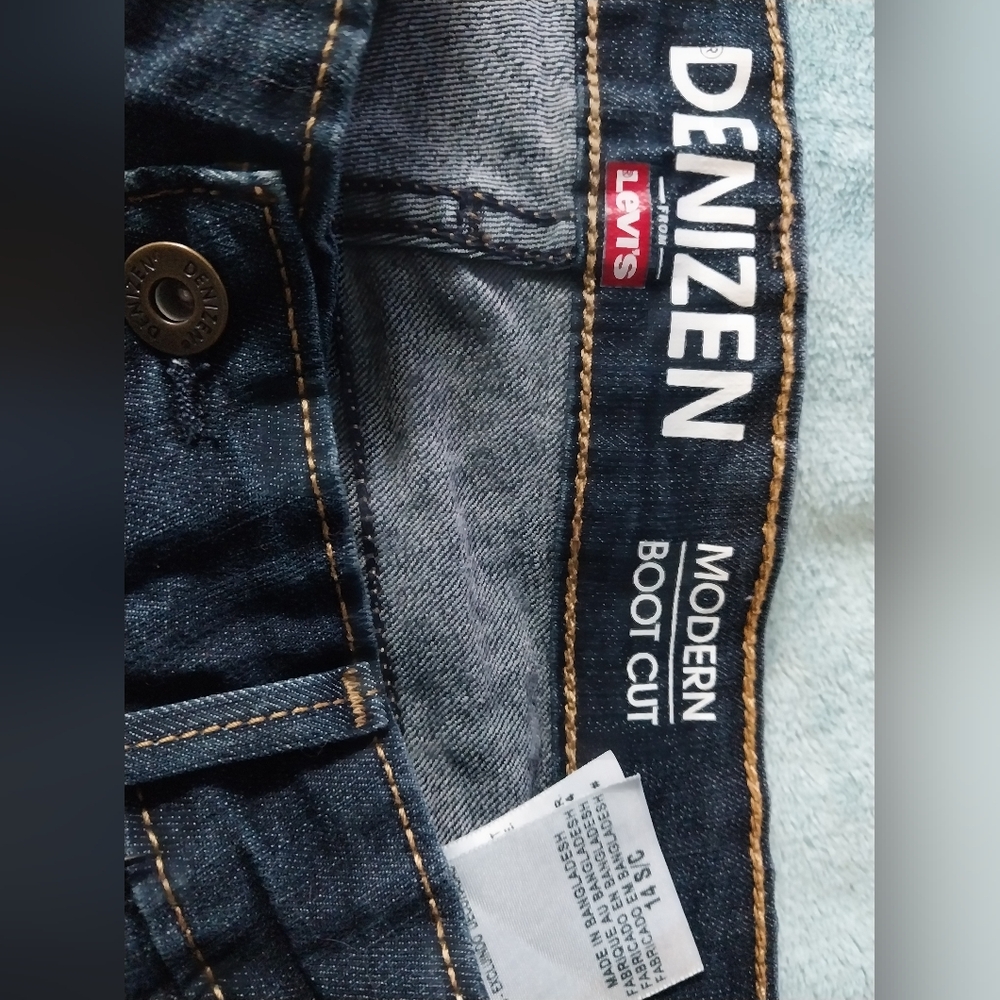 Levi's Men’s Modern Bootcut Jeans — Indigo Blue with Contrast Stitching